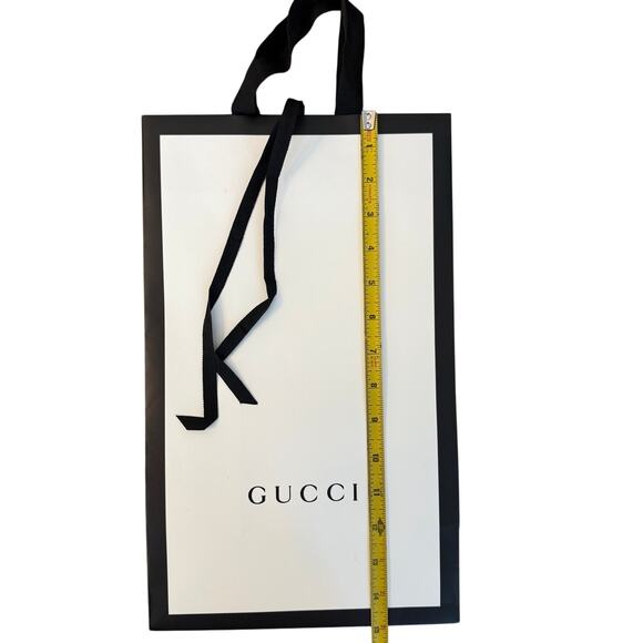 Lot of 3 Gucci Shopping Bags – Large & Medium Sizes with Ribbon Handles - Picture 6 of 8